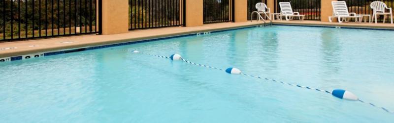 Holiday Inn Express - Andalusia By Ihg Exterior photo